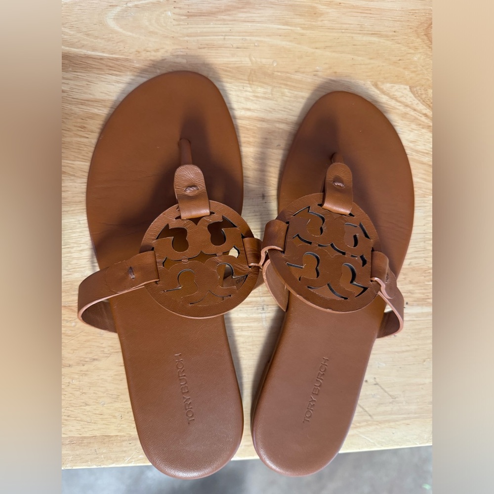 Tori Burch soft leather sandals.  Excellent condition.